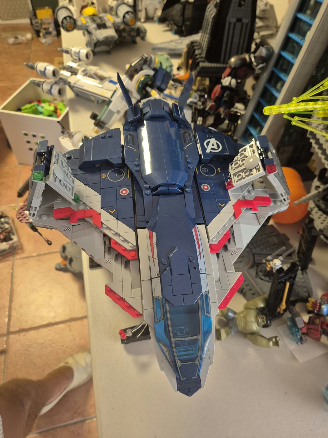 Sets de LEGO Marvel montados, foto propia de 2026